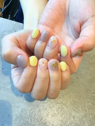 ネイル Nest 岩崎のネイルデザイン