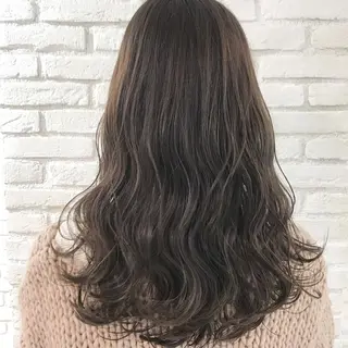 ロング カラー 伊 杏のヘアスタイル