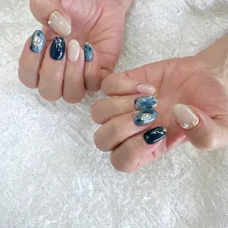 ネイル カラーズビューティサロン所属・石井 桃子のネイルデザイン