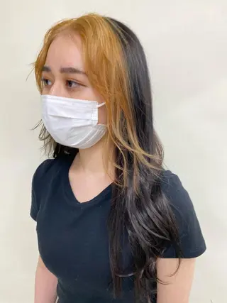 セミロング カラー レイヤーウルフ エクステ磯部のヘアスタイル