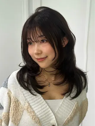 ミディアム レイヤー/マツエク 💋𝑨𝑵𝑵𝑨のヘアスタイル