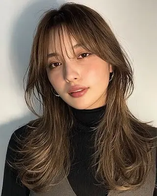 セミロング ニワ/レイヤーカット /透明感カラー💎のヘアスタイル