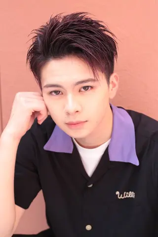 メンズ カラー メンズ ヘアメイク ハイトーン キャロのヘアスタイル