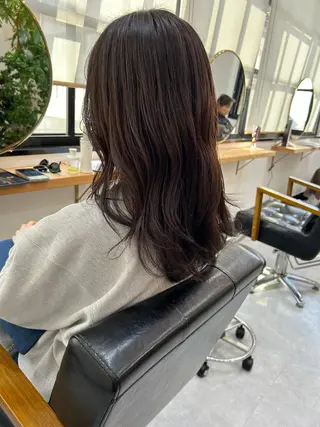 ロング カラー CARICIA 白木 由里加のヘアスタイル