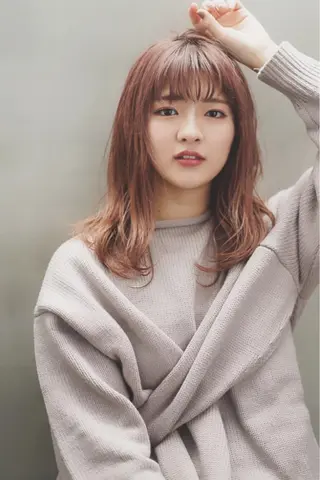 セミロング 萩原 仁のヘアスタイル