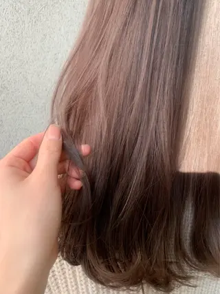 ミディアム 流音 【直前割あり】のヘアスタイル