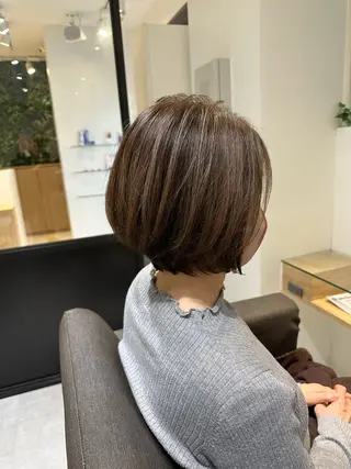 ショート 梅本 彩香のヘアスタイル