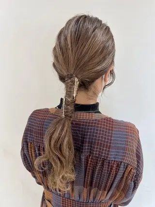 ヘアアレンジ セミロング 天野 直美のヘアスタイル