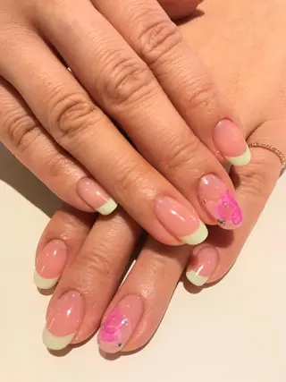 ネイル 髙城 亜紀のネイルデザイン