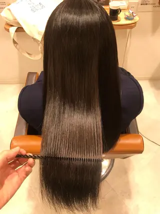 ロング ツヤ髪専門美容師 桑原 和誠のヘアスタイル