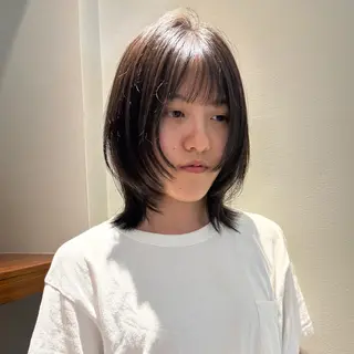 ミディアム akiho/透明感 カラー/グレージュのヘアスタイル