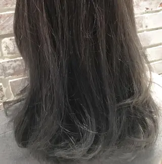 ミディアム CALAMARI所属・【渋谷で人気】艶髪× 髪質改善/ツヤカラーのヘアスタイル