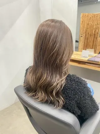 セミロング N 【エヌ】のヘアスタイル