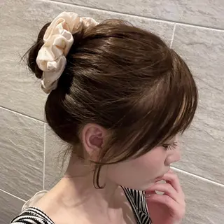 ミディアム カラー Henrietta  自由が丘所属・ベージュ/ブリーチ無 し/透明感/石井佑季のヘアスタイル