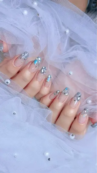 ネイル 𝑬𝑹𝑰𝑲𝑨 𓂃🎀𓈒𓏸のネイルデザイン