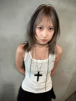 ミディアム カラー 優 作のヘアスタイル