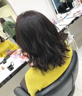 ミディアム 岸 保奈美のヘアスタイル