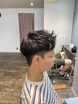 ショート メンズ 江﨑 翔のヘアスタイル