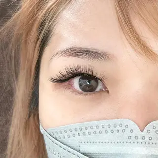 マツエク・マツパ olinaBeautySalon所属・Yuki .のマツエク・マツパデザイン