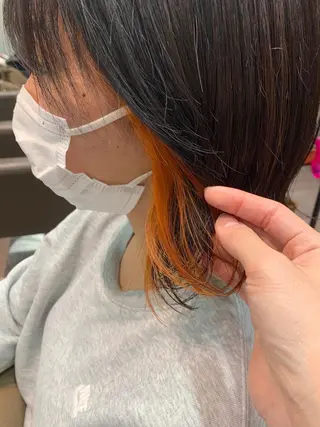 ショート カラー ヘアアレンジ サナ🌱 切りっぱなしボブのヘアスタイル