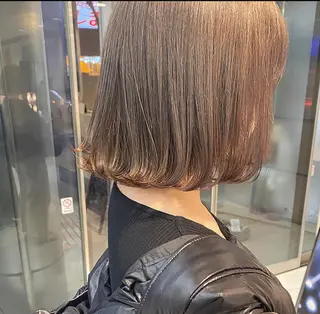 ショート カラー 滝本 里実のヘアスタイル