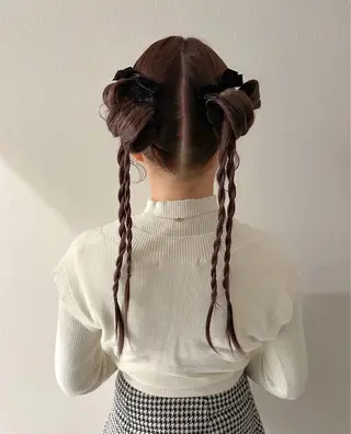 ロング カラー ヘアアレンジ autre所属・大久保 ひでなりのヘアスタイル