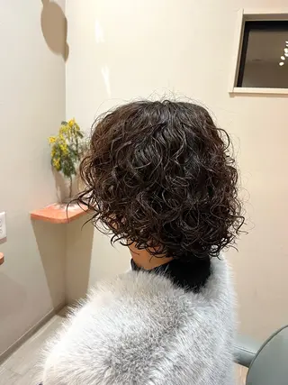 ミディアム パーマ 櫻井 莉子のヘアスタイル