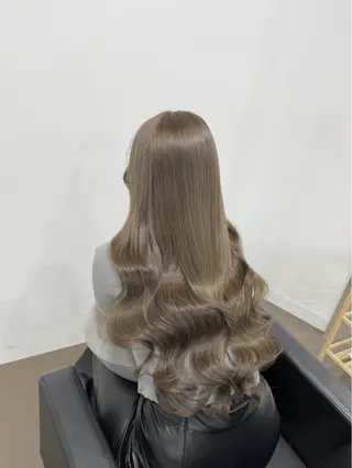 ロング しゅういち/赤み消し カラー特化のヘアスタイル