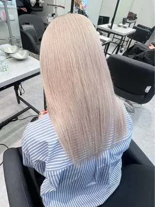 カラー 🐬透明感カラー/ ハイトーン/ユウ🐬のヘアスタイル