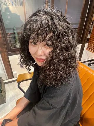 パーマ 津田 莉子のヘアスタイル