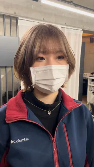 ショート カラー ボブ/透明感カラー EMIRIのヘアスタイル