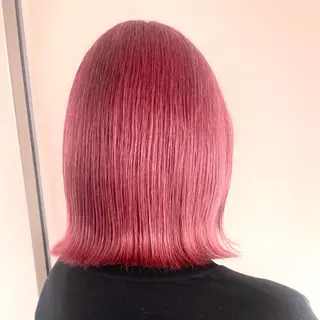 ショート カラー 艶髪 🦋CON🦋のヘアスタイル