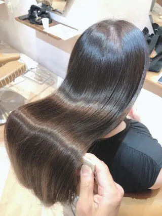 ボンドストーリーノヴァ所属・縮毛矯正・髪質改善 ❣️三浦正也のヘアスタイル