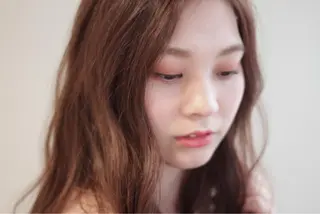 太田ありさ クリーミーヘアカラーのヘアスタイル