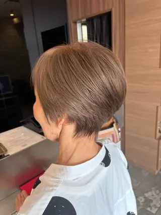 ショート 白髪染め│白髪ぼかし │ワタナベユウマのヘアスタイル