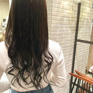 ロング カラー レイヤー/ブリ ーチ/ 岡本美優のヘアスタイル