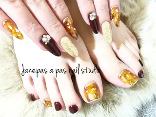 ネイル Yakko pas á pasのネイルデザイン
