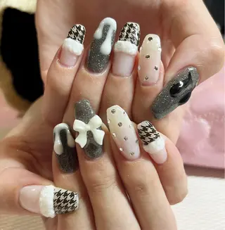 ネイル ビューティーサロン美舞所属・mibu⭐︎ 髙橋のネイルデザイン