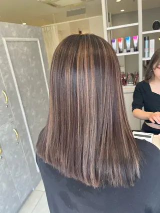 セミロング 吹田 駿 髪質改善縮毛矯正のヘアスタイル