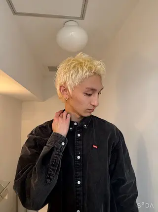 ショート メンズ 艶ハイトーン/ 颯一朗のヘアスタイル