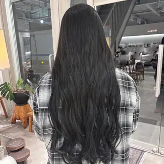 ロング カラー 林 咲弥那のヘアスタイル