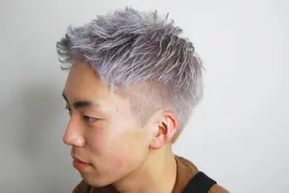 ショート カラー 米山 珠那のヘアスタイル