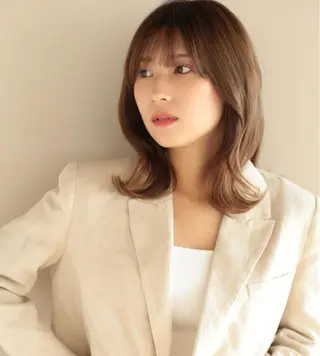 ミディアム カラー ヘアアレンジ 🍼顔周りカット/ レイヤー/小川華奈のヘアスタイル