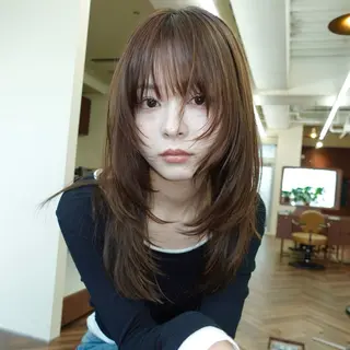 ミディアム カラー レイヤー専門家 ニュアンスカラー修のヘアスタイル