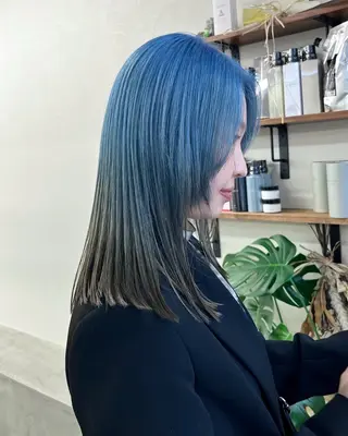 セミロング ツヤカラーを実現 /カンナのヘアスタイル