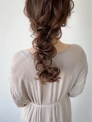 ロング カラー ヘアアレンジ autre所属・大久保 ひでなりのヘアスタイル