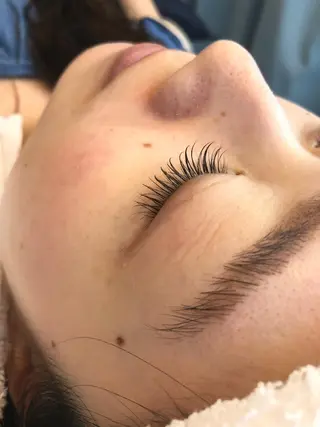 マツエク・マツパ 【デザイナー】田中 美生のヘアスタイル