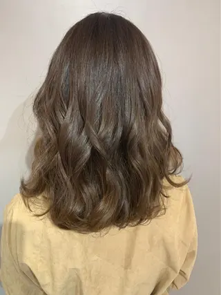 セミロング カラー RIYA❤︎ Aujuaソムリエのヘアスタイル