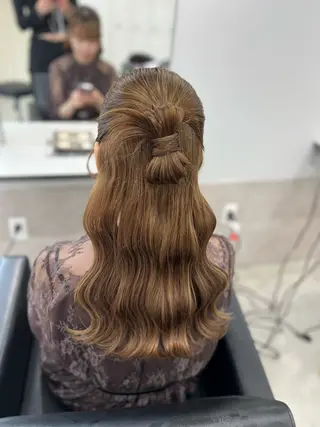 ロング maya レイヤーカットのヘアスタイル