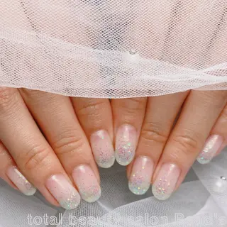 ネイル ネイルサロン　ビーズ所属・トータルビューティー サロンビーズ すずのネイルデザイン